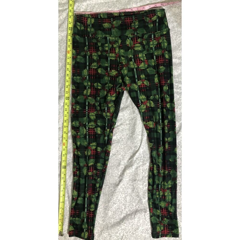 LuLaRoe Christmas Leggings Tall Curvy TC Holly Berry Green Black Buffalo Plaid